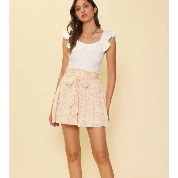 NWT, Skies Are Blue paper bag shorts, pastel, size Small - Picture 2 of 7